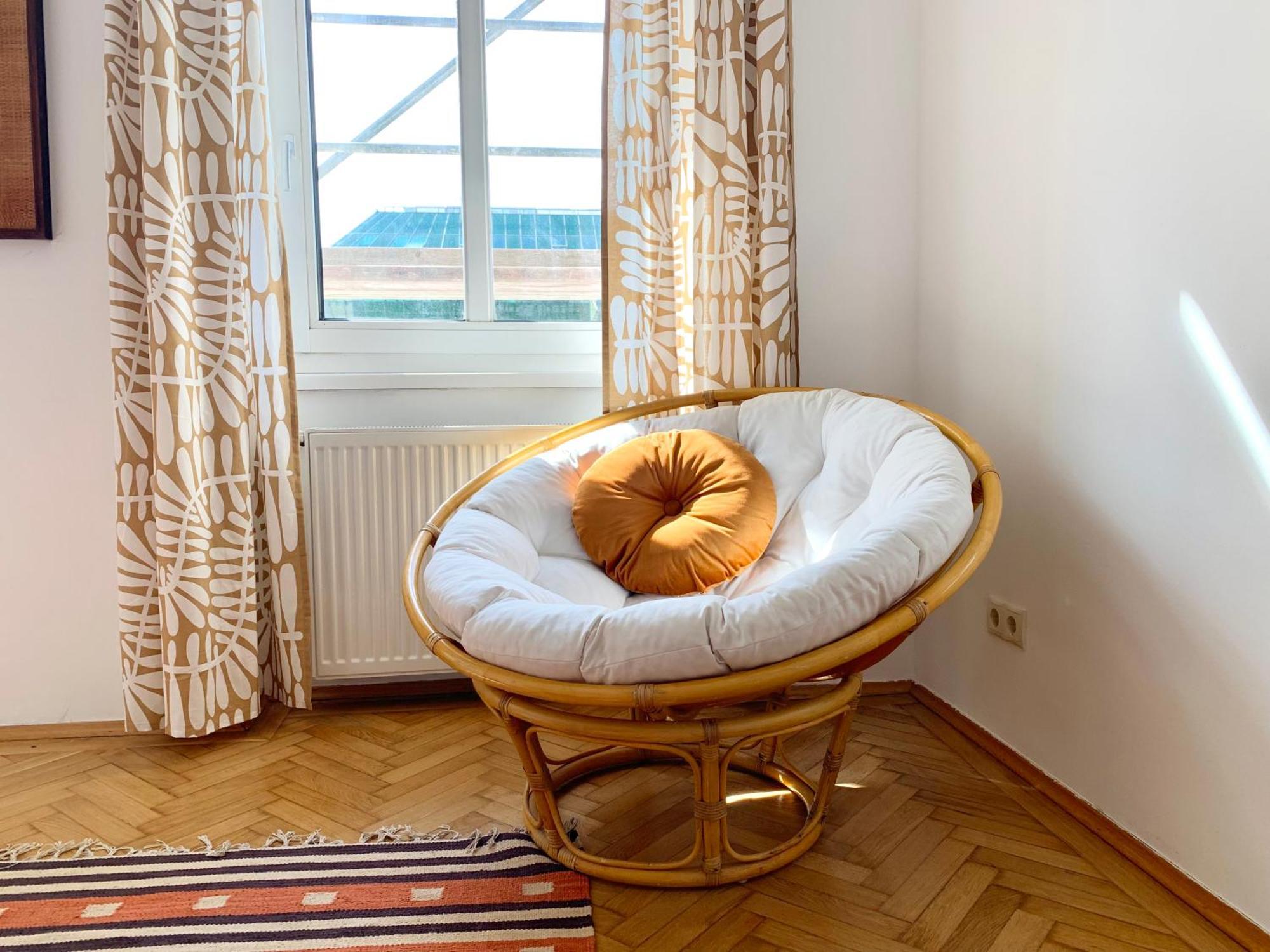 Bamboo City Apartment : A Cozy Family Haven In Vienna'S 9Th District Exterior photo